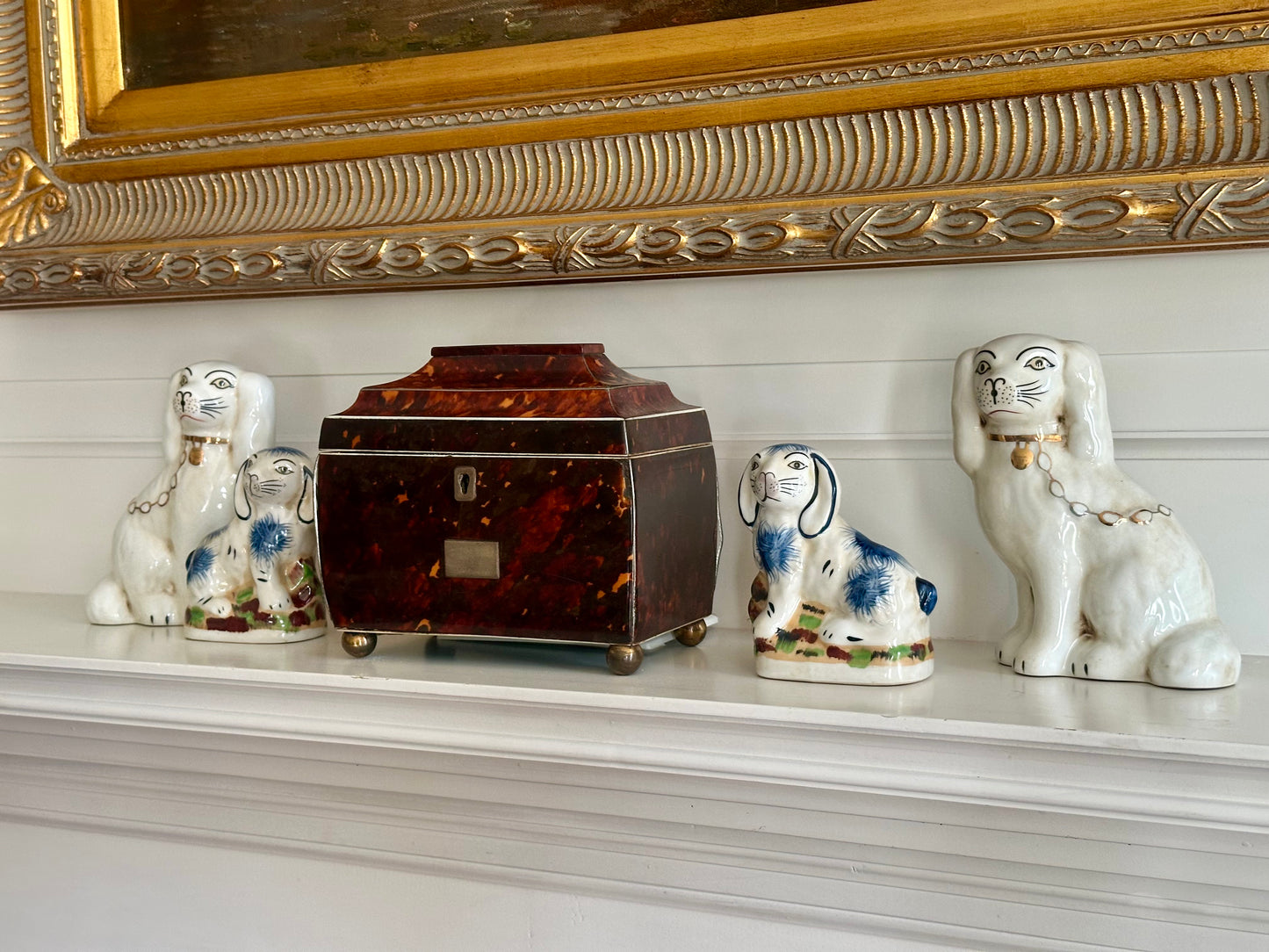 Staffordshire Style Bunnies, Blue