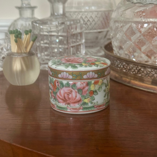 2" Hand-made Rose Medallion Porcelain Box