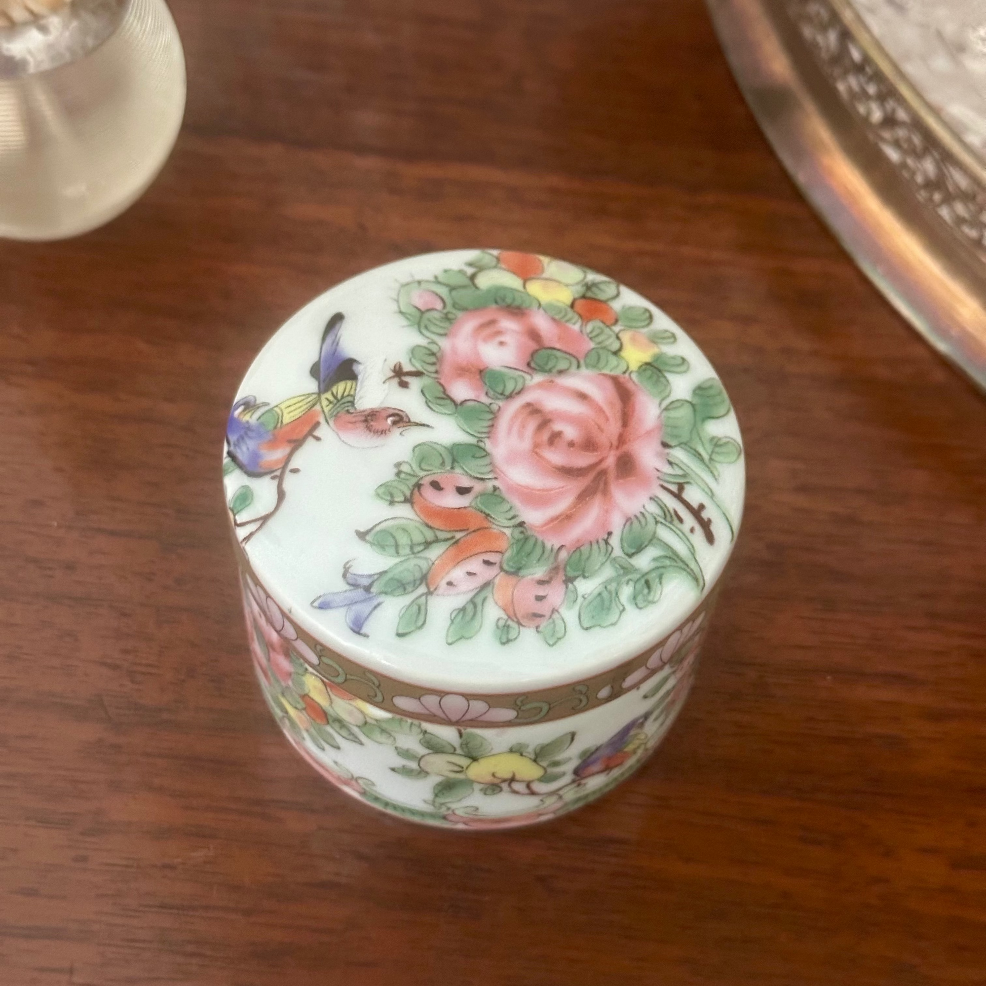 2" Hand-made Rose Medallion Porcelain Box