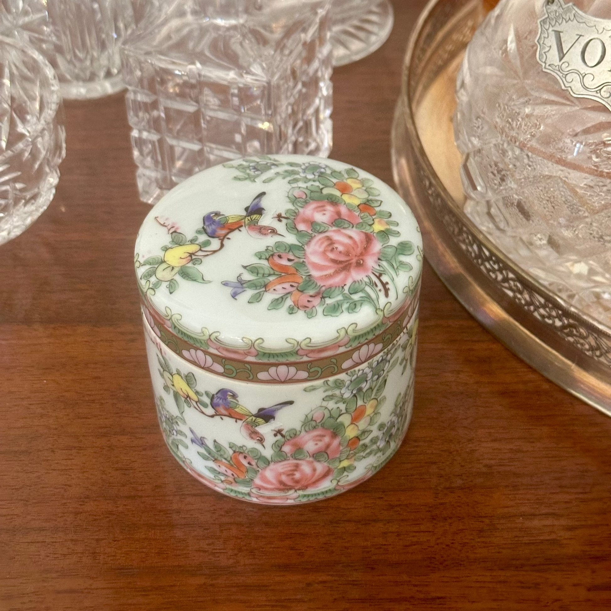 3" Hand-made Rose Medallion Porcelain Box