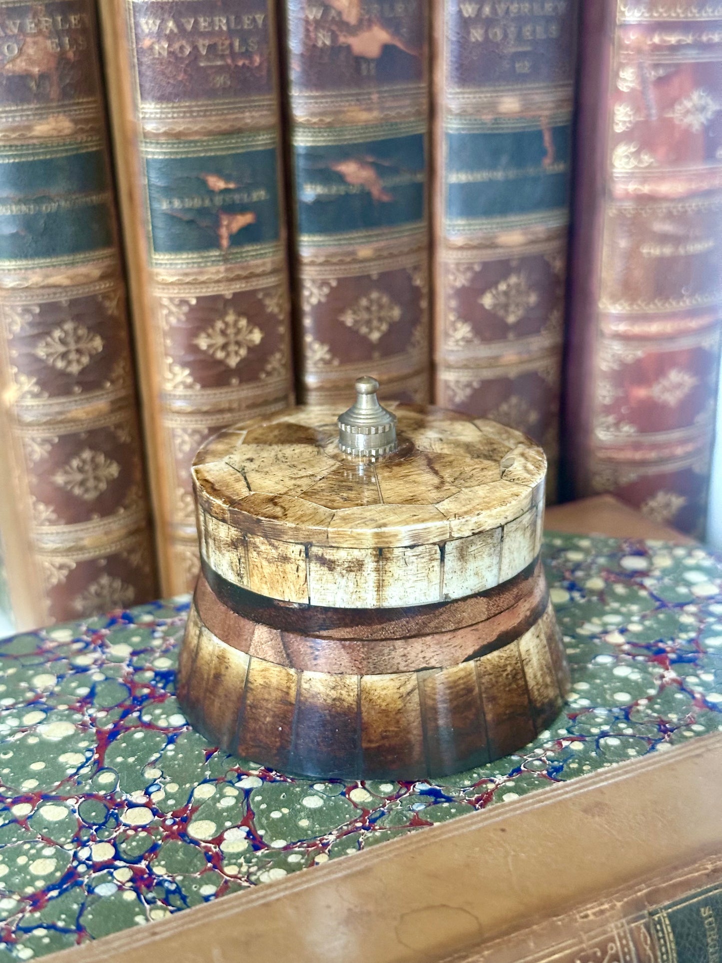 Antiqued Primitive Round Bone & Wooden Trinket Box - 2-1/2"