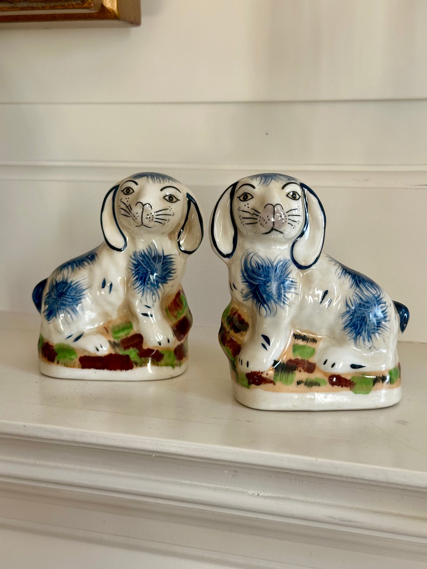 Staffordshire Style Bunnies, Blue