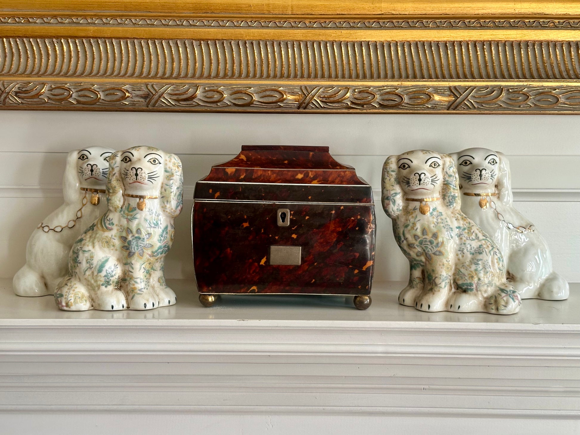 Staffordshire Style Dogs, Chimney Pattern
