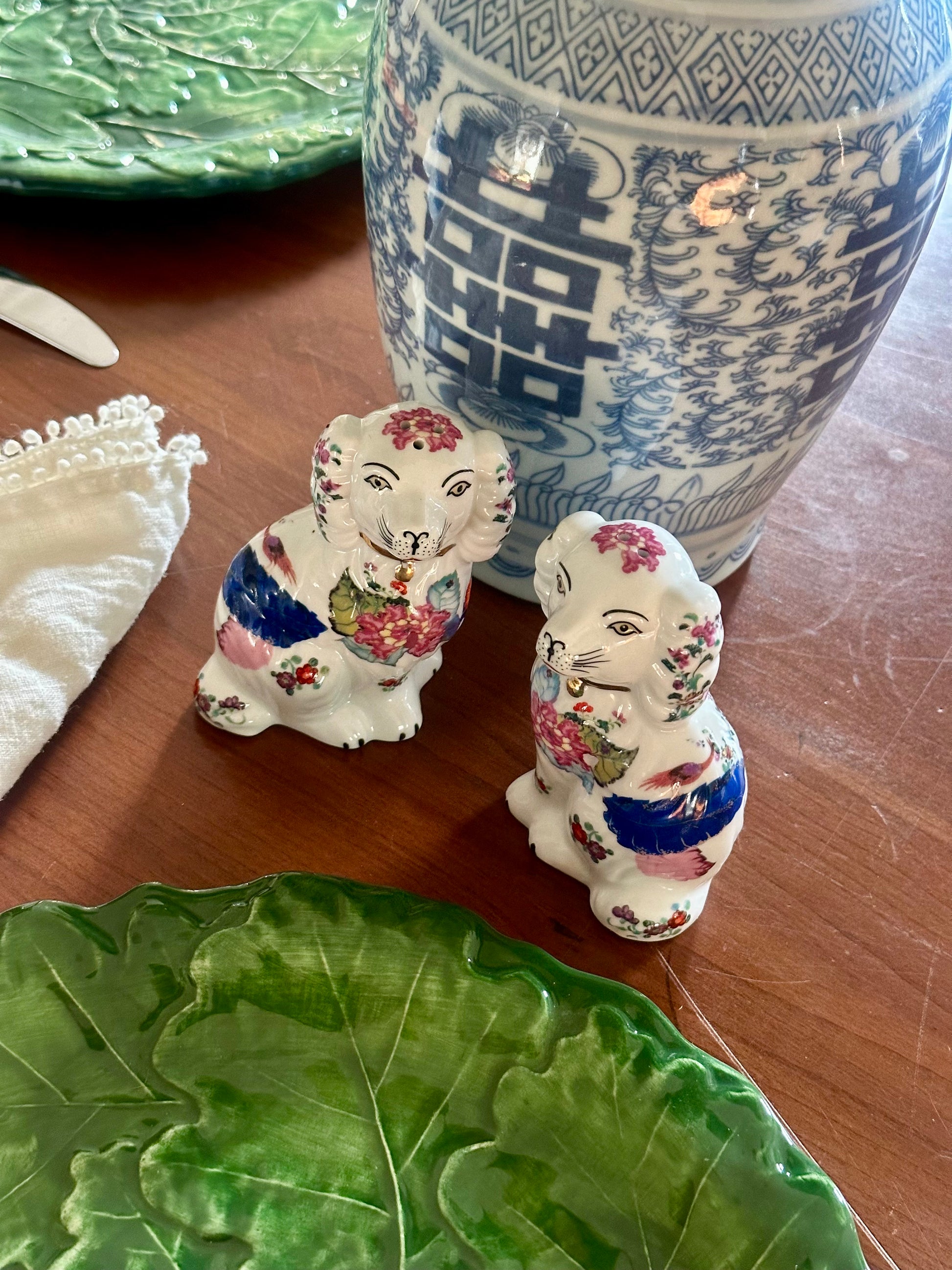 Staffordshire Style Dogs, Tabacco Leaf - Salt & Pepper Shakers