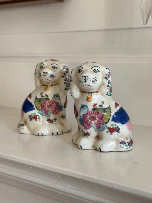 Staffordshire Style Dogs, Tabacco Leaf 